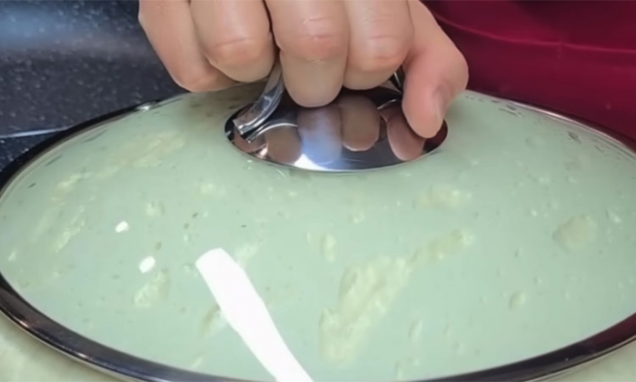 В советские времена пирожки привокзальные были на каждом перроне. Показываем рецепт