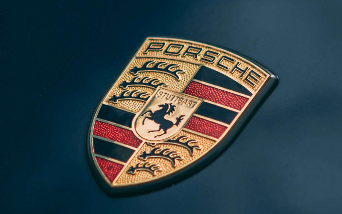 Перспективный электрический Porsche 718 Cayman замечен за испытаниями на треке