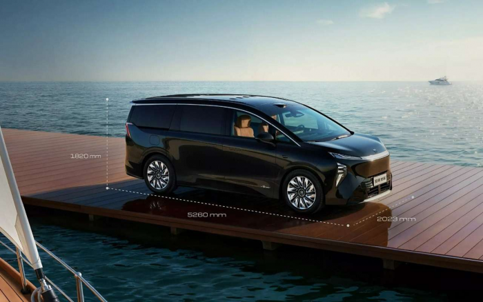 Настоящая «вилла на колесах»: представлен очень крутой американский минивэн