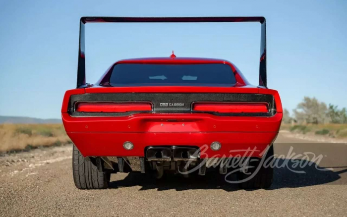 Новая «кожа» из карбона: попробуйте догадаться, что перед вами!