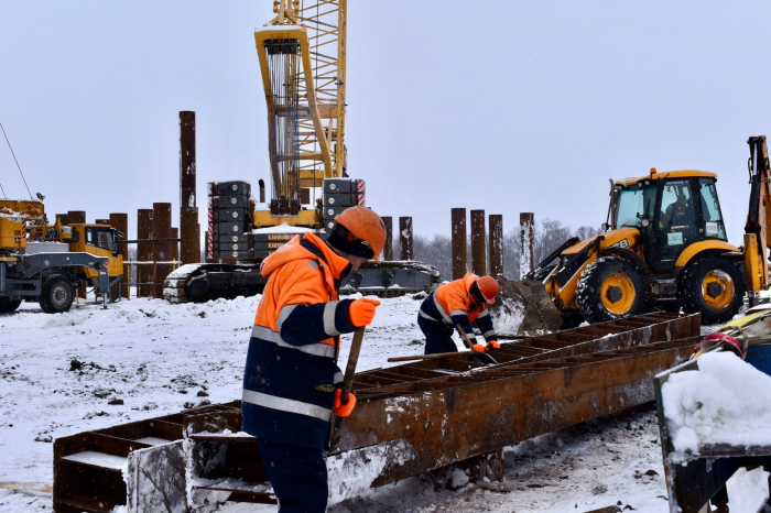 Строители моста через Оку под Рязанью завершили монтаж пролетного строения путепровода на левом берегу
