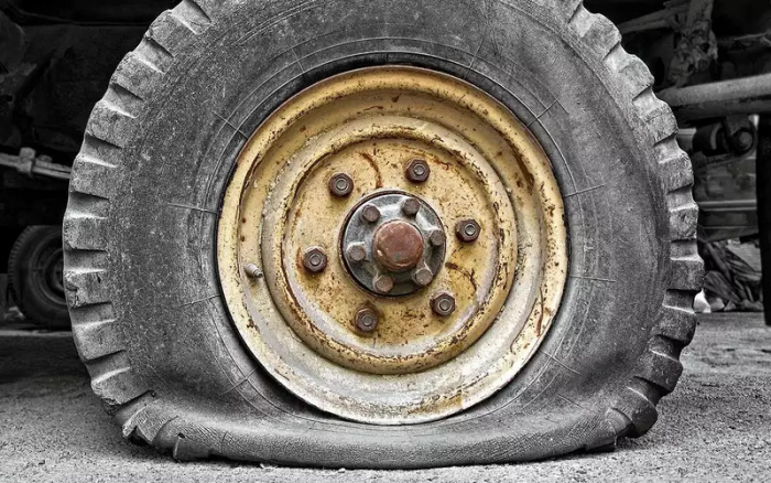 Какое давление в шинах должно быть на самом деле