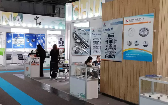 Equip Auto - 2025: горящие электромобили, гаджеты из 90-х и автомобильные масла