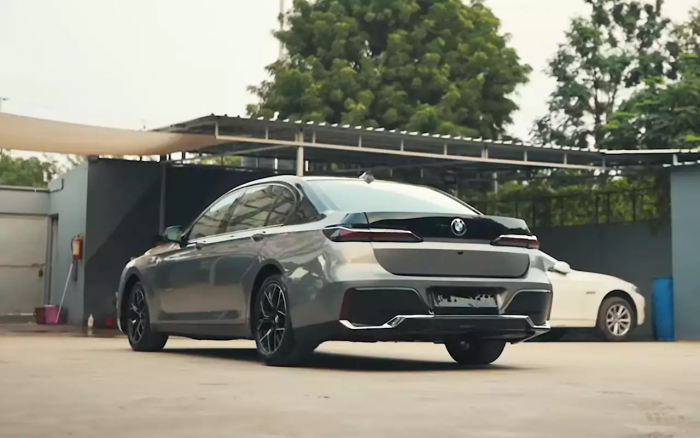 Посмотрите на перевоплощение старой BMW в самый последний кузов от индийских мастеров