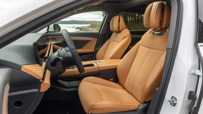 Едут сами: на российском гибриде по деревням Заонежья