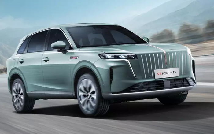 Стартовали продажи крупного и богато оснащенного кроссовера всего за 2 млн рублей