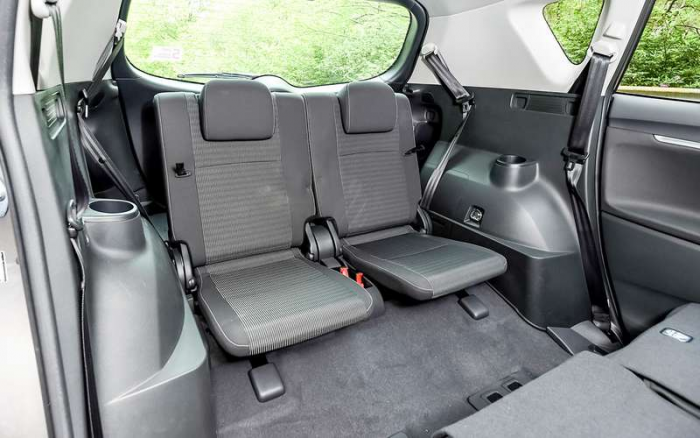 Что взять вместо Ларгуса: 6 бюджетных семейных иномарок (включая Тойоту!)