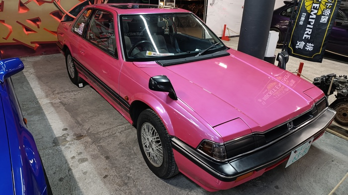 Музей японских автомобилей Bucket Empire. Площадка в ТРЦ «Облака»