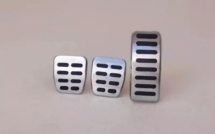 5 худших подарков автомобилистам — рейтинг «За рулем» к 23 февраля и 8 марта