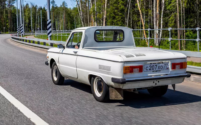 Редчайший Запорожец: что возили на этом чуде автодизайна?