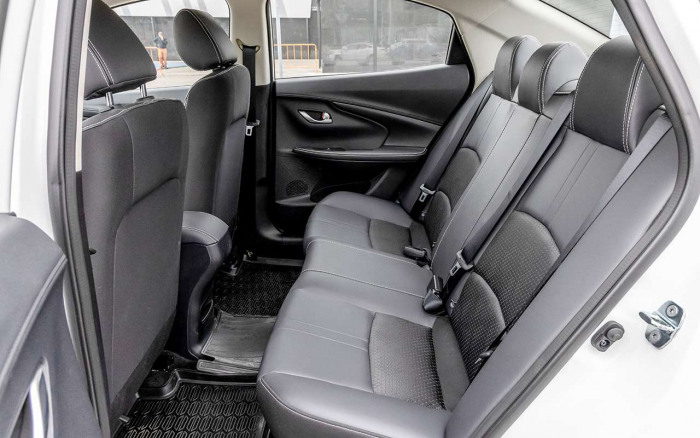 Лада Искра против конкурентов — большой тест недорогих седанов