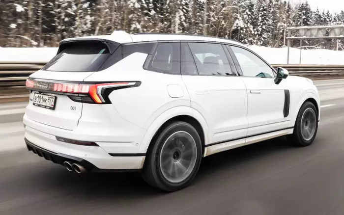 Просторно и слишком мощно: 5 плюсов и 2 особенности Nordcross 001