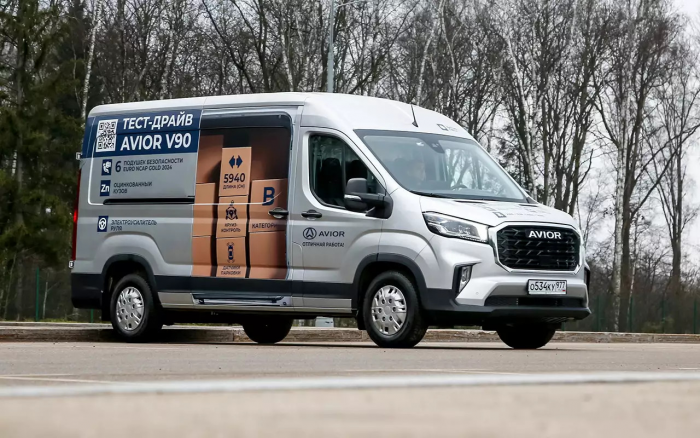 Дизель, МКП, богатое оснащение — надежный новичок на замену Транзита