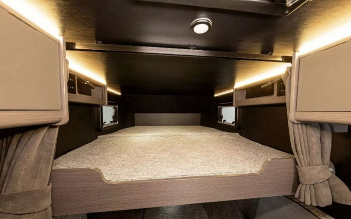 Автодом, в котором есть всё, что нужно для жизни на природе