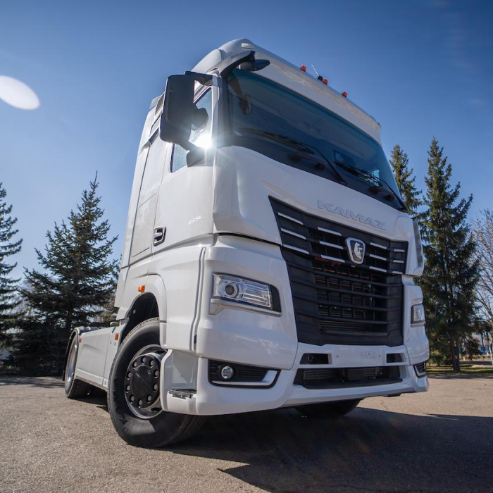 КАМАЗ изготовил серийную партию инновационных грузовиков поколения К5+