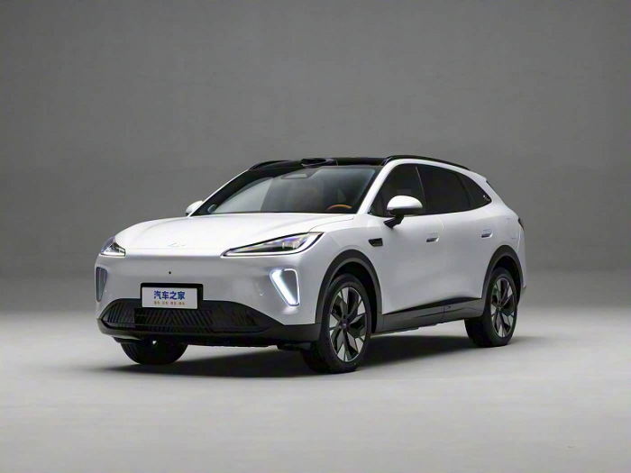 Представлен совершенно новый флагманский кроссовер Chery Fulwin T9L: 353 л.с., полный привод, автопилот, двуспальная кровать и холодильник