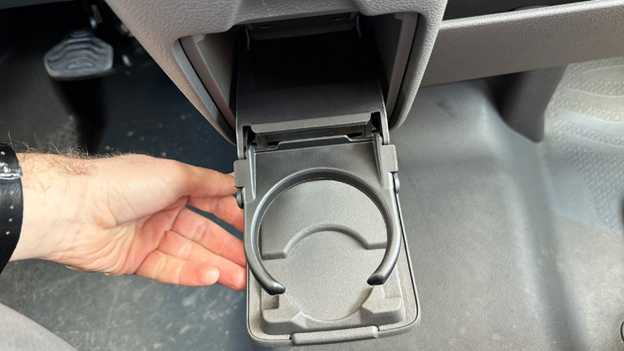 Заглянул в автодом эконом-класса из Европы на новом Ford Transit. Описание, фото, цена