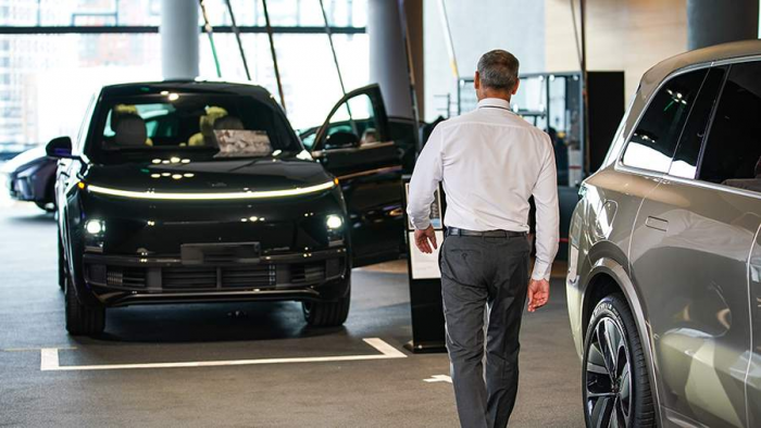 В РФ зафиксировали падение скидок на новые авто в размере и количестве