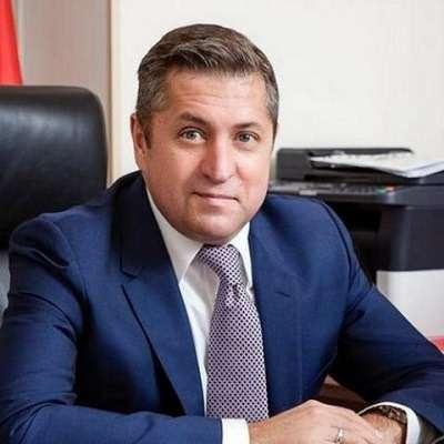 Как быть с брошенным во дворе автомобилем