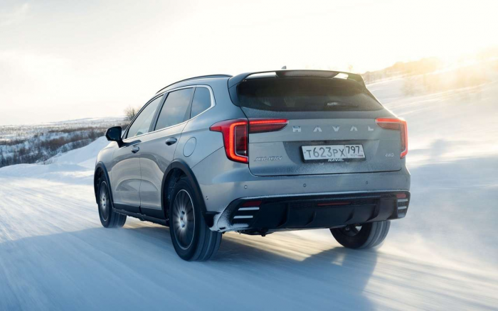 Самый популярный в России кроссовер обновился: изменения и свежие цены