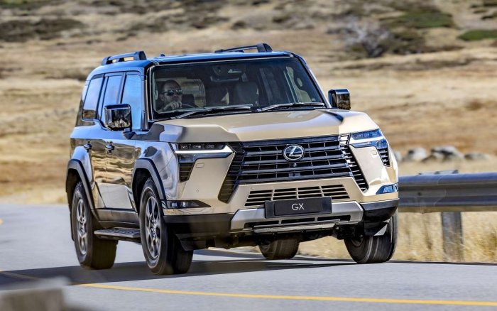 Названы самые беспроблемные роскошные кроссоверы и внедорожники в 2025 году