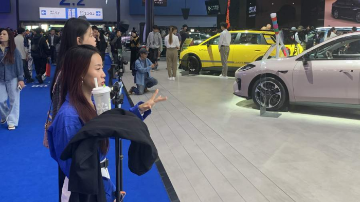 Машины будущего: дебюты автосалона в Гуанчжоу