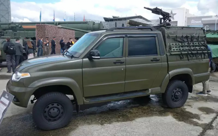 Самые опасные УАЗы — чем военные внедорожники отличаются от гражданских