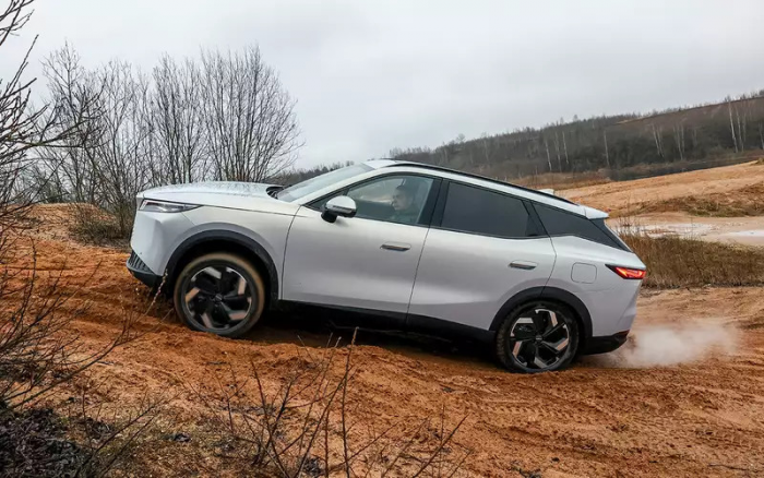 Полный привод, приемлемая цена — большой тест свежих китайских кроссоверов
