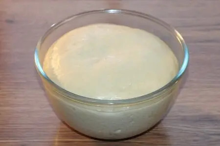Пышные жаворонки из постного теста