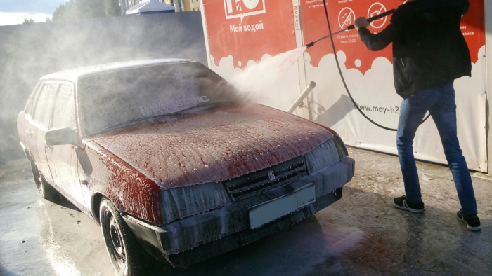 Когда категорически нельзя начинать мыть автомобиль водой на мойке самообслуживания