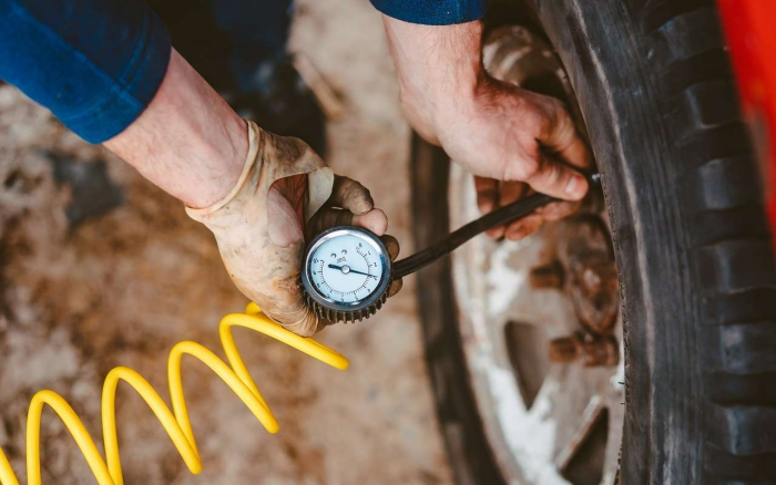 Какое давление в шинах должно быть на самом деле