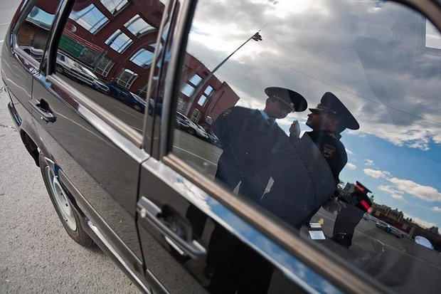 Тонировка стекол автомобиля в 2026 году: требования по ГОСТ, правила и штрафы