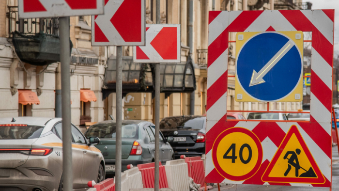 В восьми районах Петербурга ограничат дорожное движение с 1,2 и 3 марта