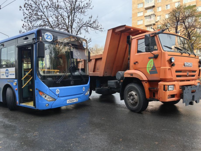 «Просто не хотят работать»: куда делись профессиональные водители?