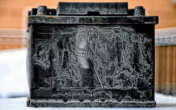 Аккумулятор подведет при первых же морозах! Вот как это распознать