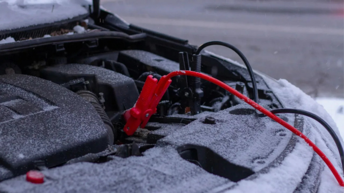 Сколько нужно проехать на автомобиле, чтобы зарядился аккумулятор зимой