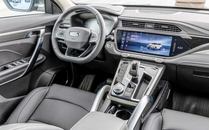 Выбираем кроссовер за 3 млн рублей — да, китайский, конечно!