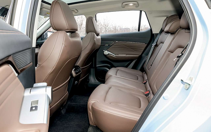 Полный привод, приемлемая цена  — большой тест свежих китайских кроссоверов