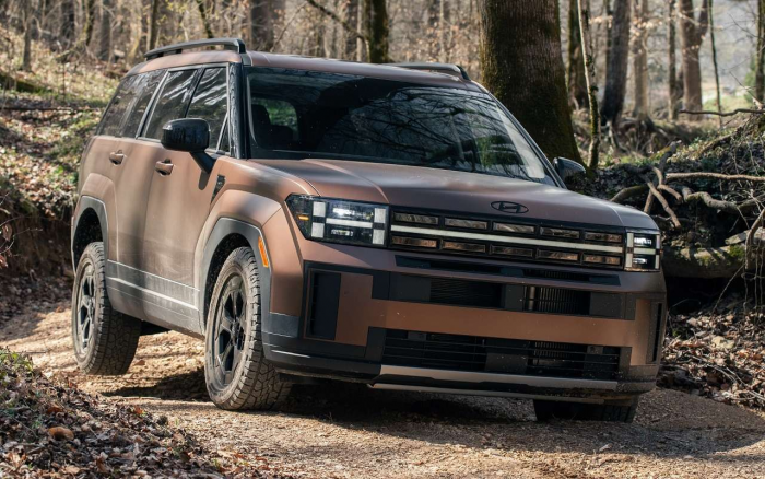 Крупный семейный кроссовер Hyundai вернулся в Россию с ценой ниже «китайцев»