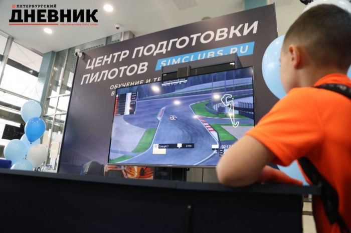 В Петербурге открылся первый центр подготовки пилотов симрейсинга