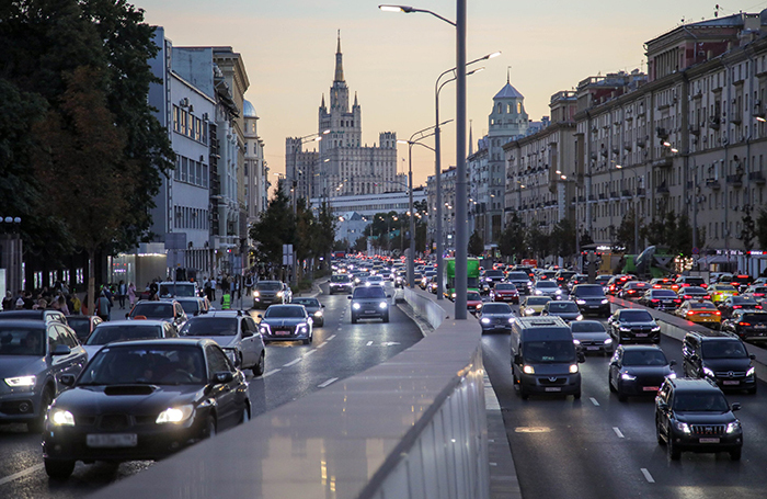В Москве без объяснения причин перекрыли Садовое кольцо
