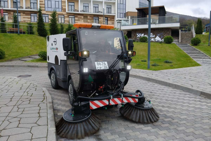 Швейцарский нож на колесах — одна машина взамен бригады дворников и парка техники