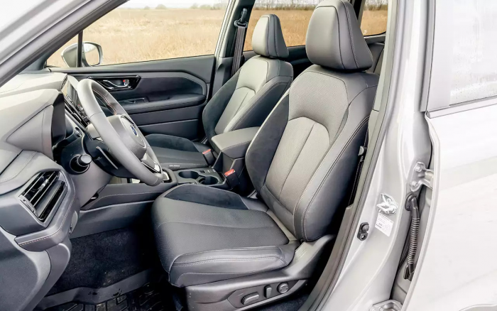 Надежный японский кроссовер вновь продают в России с гарантией — сколько он стоит теперь?