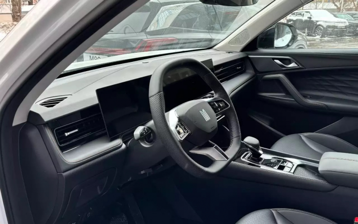 Новый Москвич М70 — первые фото интерьера