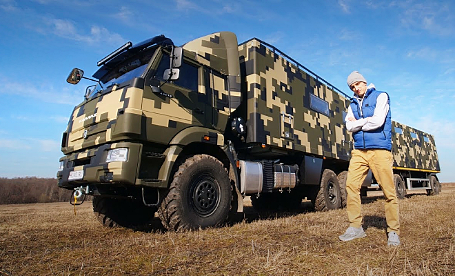 Осмотр квартиры на базе Камаза. Внутри есть даже хамам и кинотеатр