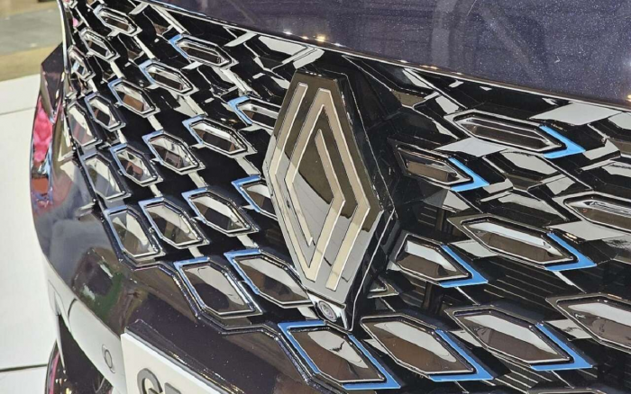 Новый босс Renault рассказал, с чего начинается старение автопарка в любой стране