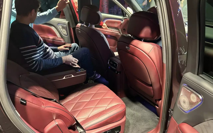 В Россию привезут гибридный автомобиль Voyah Taishan. «За рулем» узнал подробности