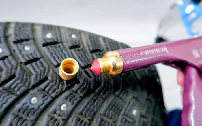 Чем заделать прокол: проверили 4 технологии самостоятельного ремонта шин