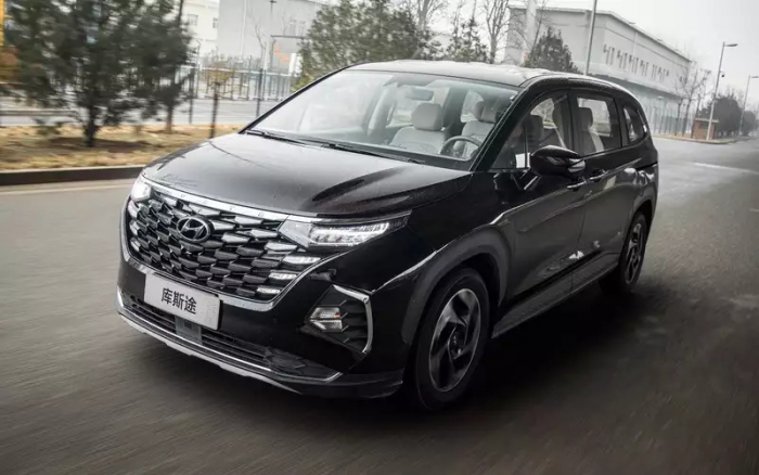 В России появился практичный семейный минивэн Hyundai с ценой дешевле «китайцев»