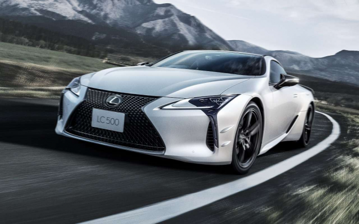 Эти автомобили снимут с продажи в этом году